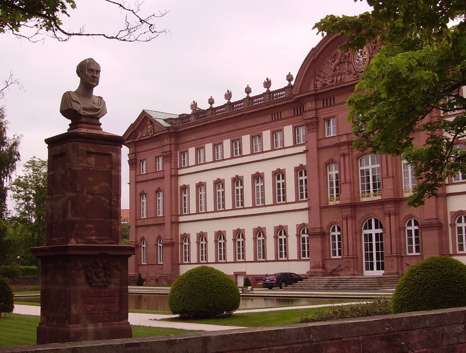 seitlicher Blick auf Schloss Zweibrücken